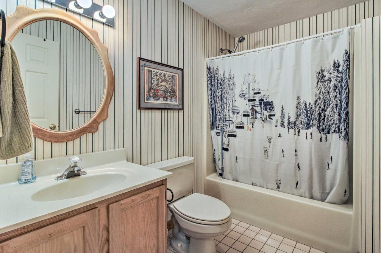 Timber Creek Townhome With 2 Decks And Mtn Views! West Dover Exteriér fotografie