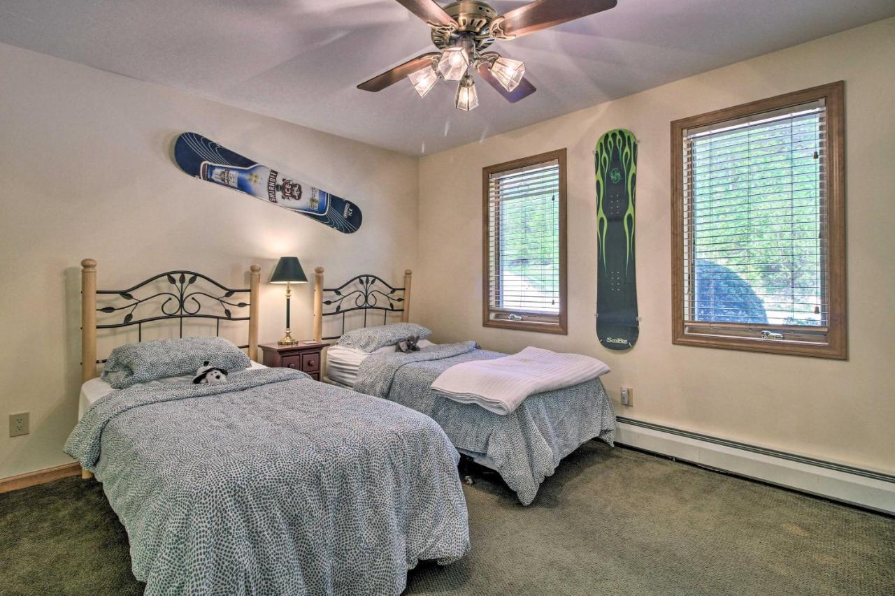 Timber Creek Townhome With 2 Decks And Mtn Views! West Dover Exteriér fotografie
